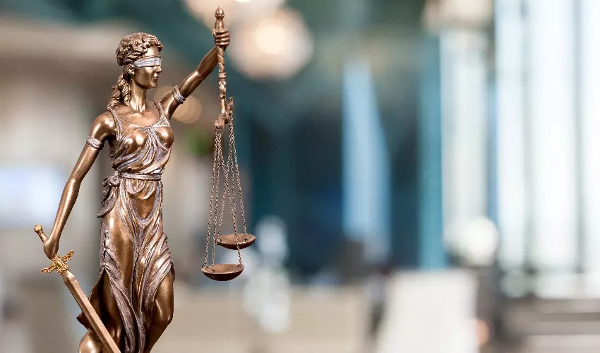Lady Justice - Litigation Risk